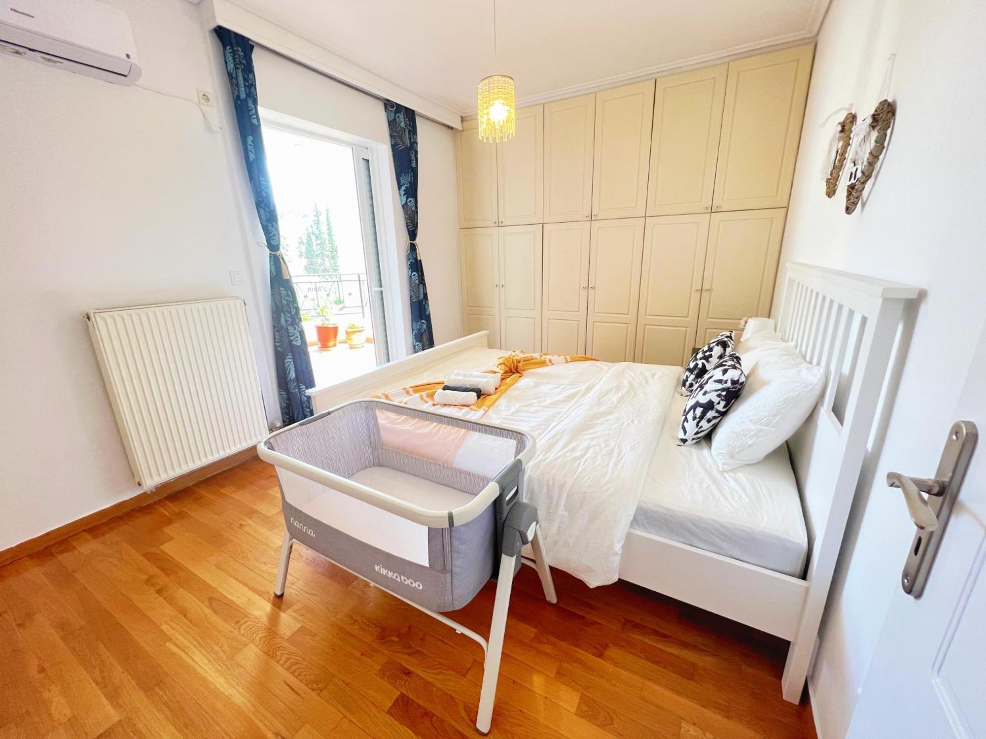 Cozy Fairytal Garden Apartment, Family Friendly, Free Parking, 15 Min To Airport Atenas Exterior foto